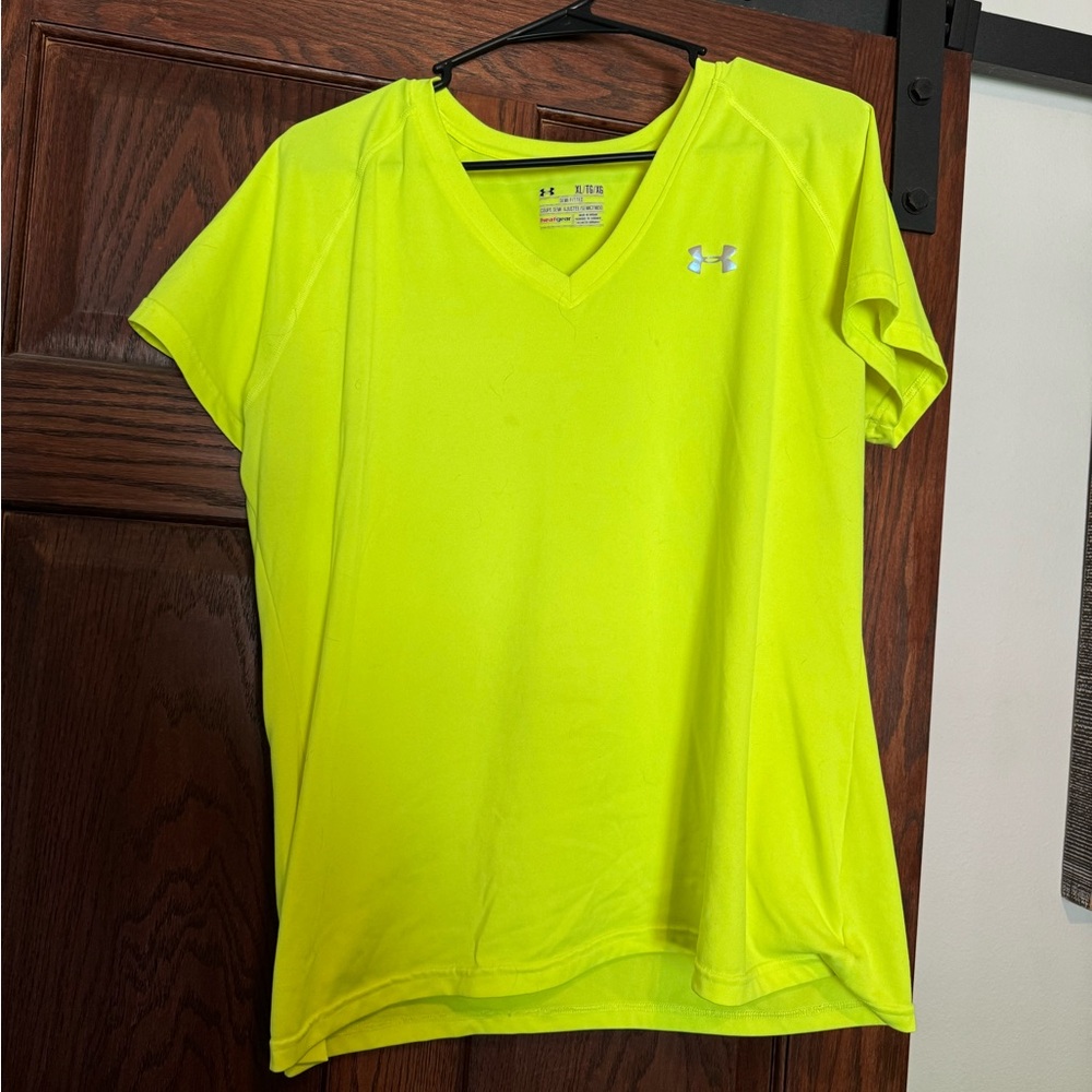 Under Armour t-shirt